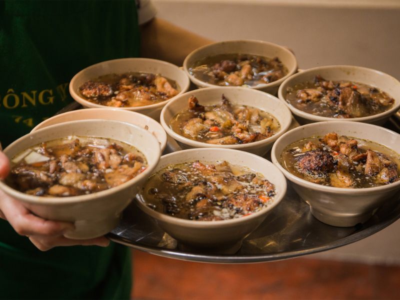 Start your Hanoi Travel with a flavorful meal